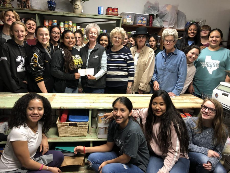Student Council Gives Back to Community