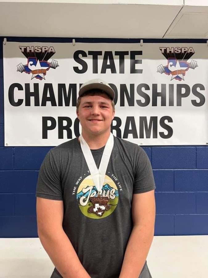 Easton+Competes+at+State+Powerlifting