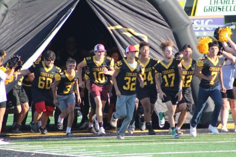 Community Pep Rally introduces 2022 Fall Athletes
